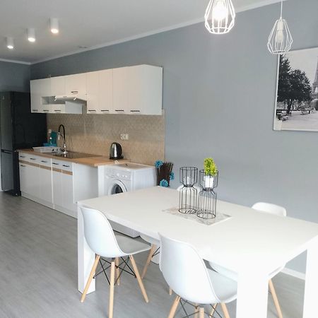 Noclegi Na Heweliusza Sanok Ngoại thất bức ảnh