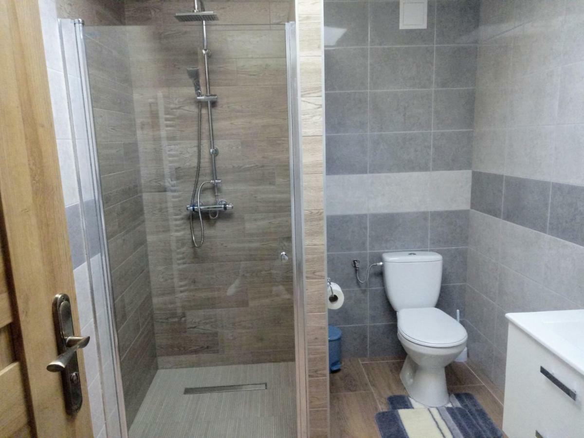 Noclegi Na Heweliusza Sanok Ngoại thất bức ảnh